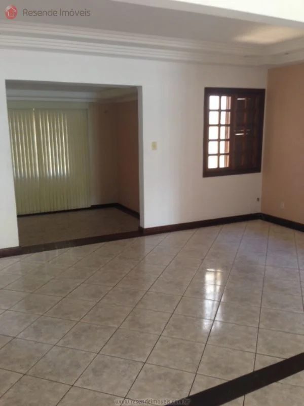 Foto 3 de 8 - Casa para aluguel em Montese